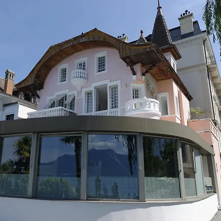 Eden Palace Au