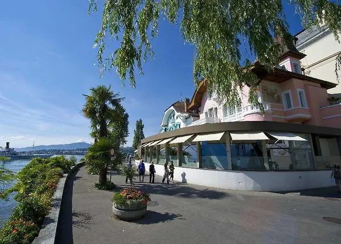 Eden Palace Au Hotel