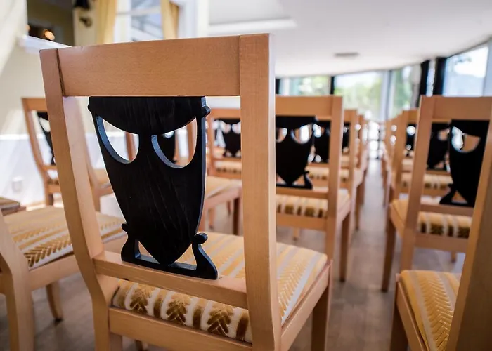 エデン パレス オー ラック ホテル