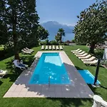 Eden Palace Au Otel