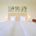 Eden Palace Au 3* Montrö