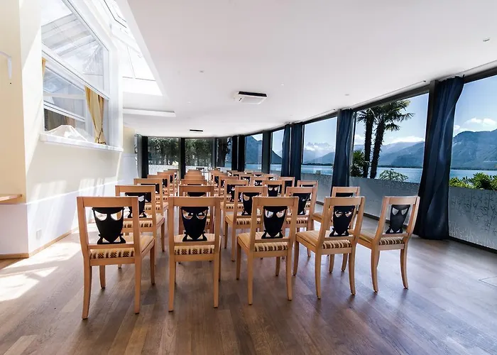 Eden Palace Au Hotel